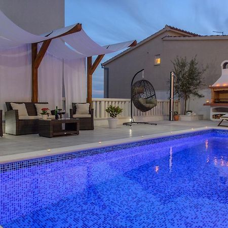 Apartments Villa Atlantis 特罗吉尔 外观 照片