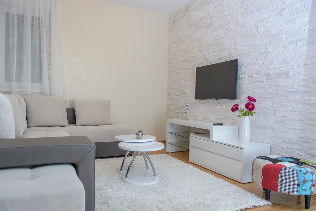 Apartments Villa Atlantis 特罗吉尔 外观 照片