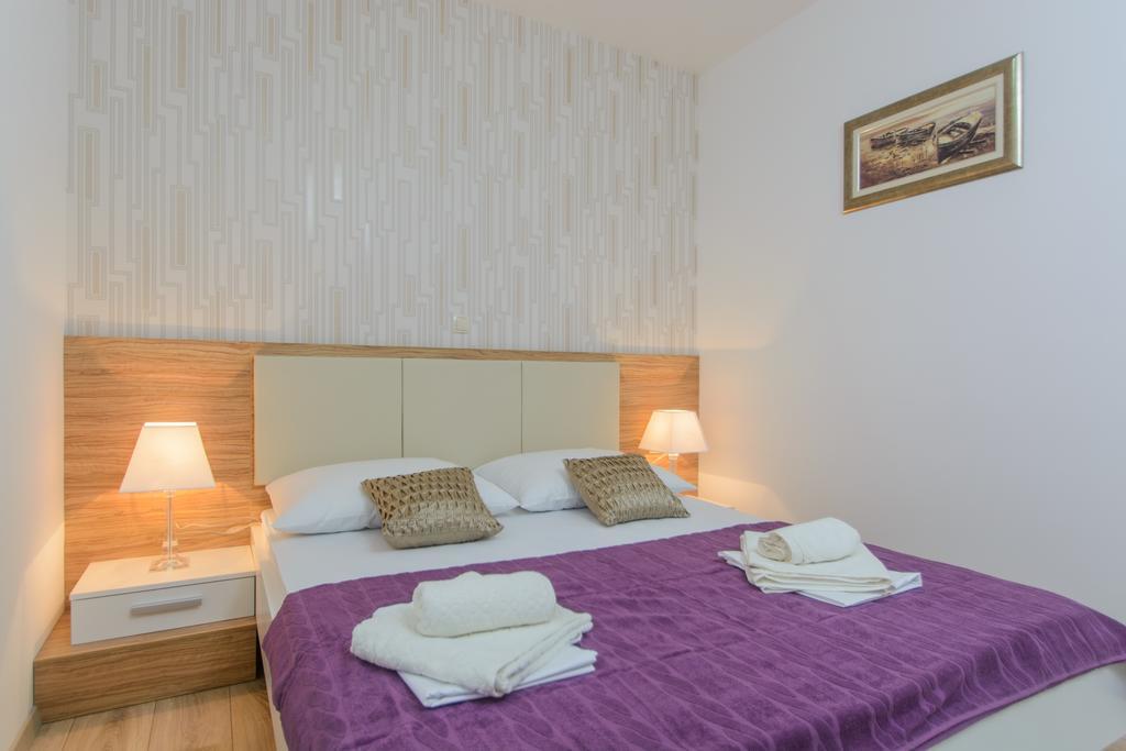 Apartments Villa Atlantis 特罗吉尔 外观 照片