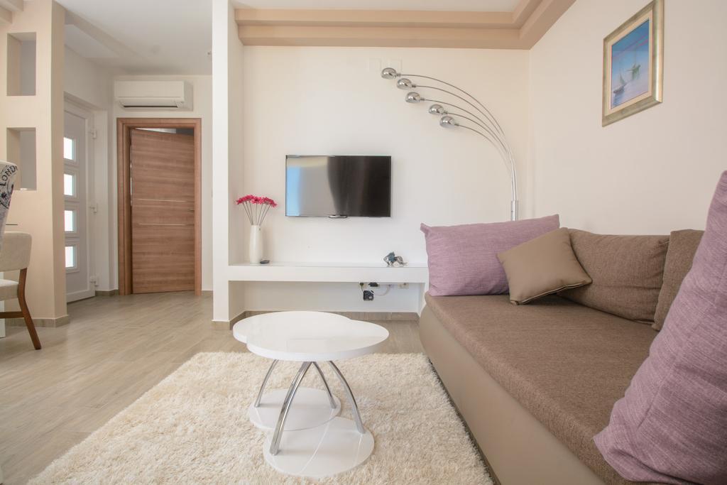 Apartments Villa Atlantis 特罗吉尔 外观 照片