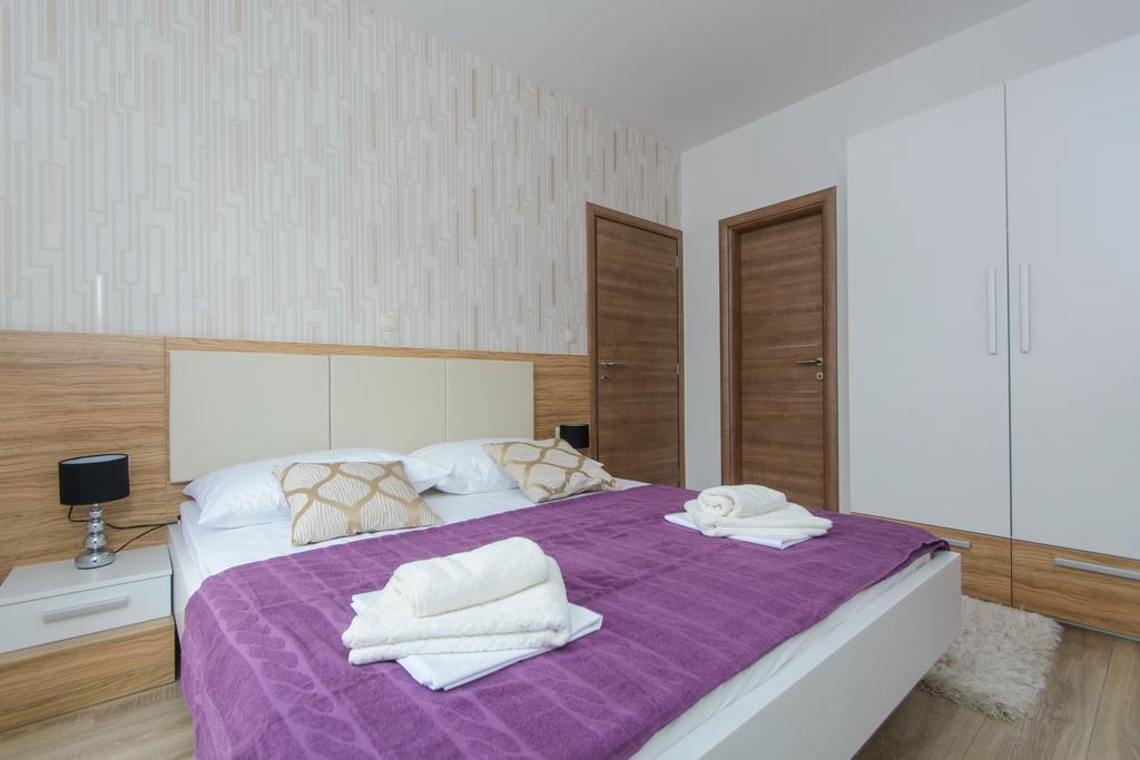 Apartments Villa Atlantis 特罗吉尔 外观 照片