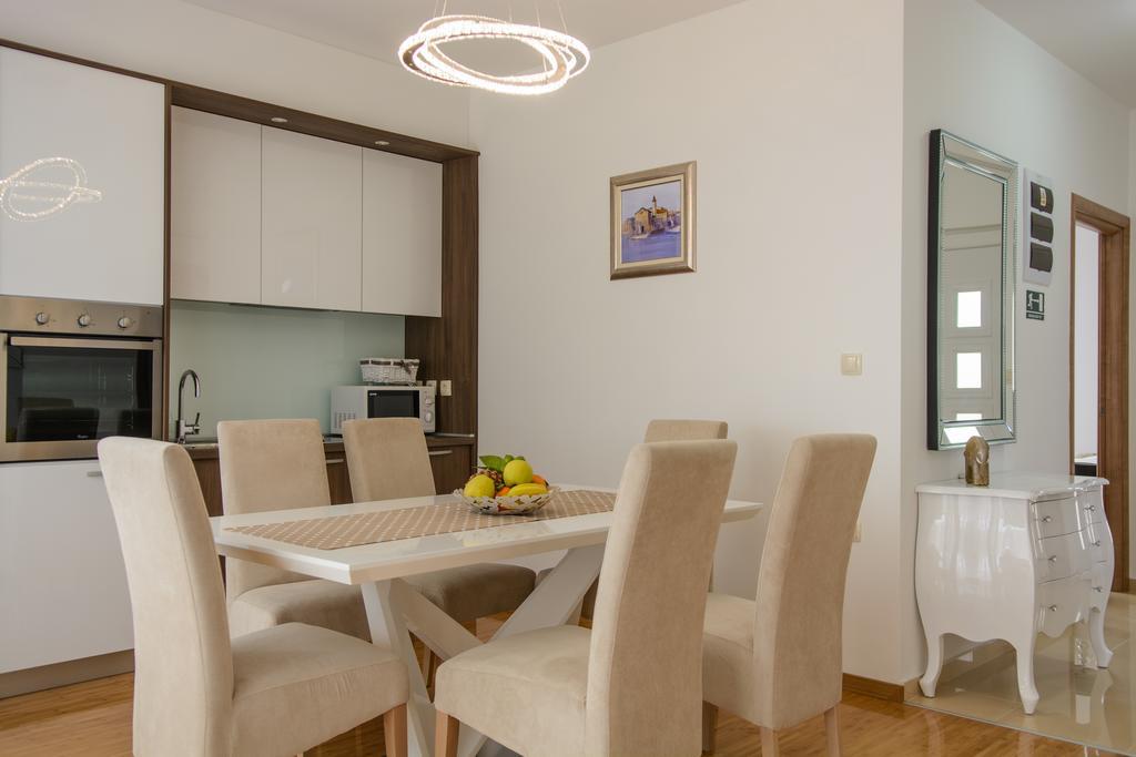 Apartments Villa Atlantis 特罗吉尔 外观 照片