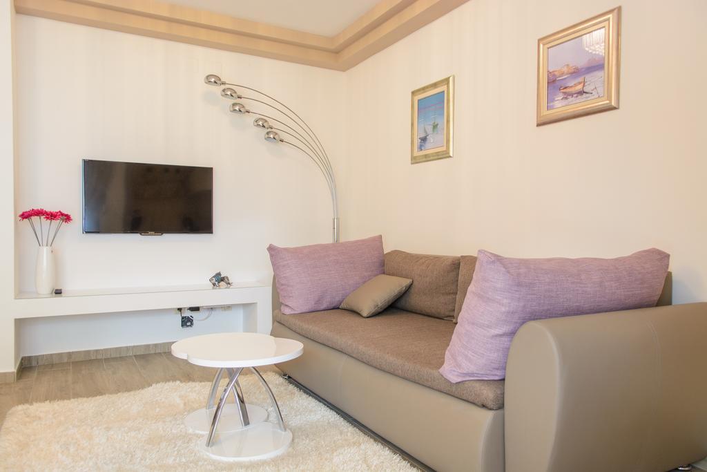 Apartments Villa Atlantis 特罗吉尔 外观 照片