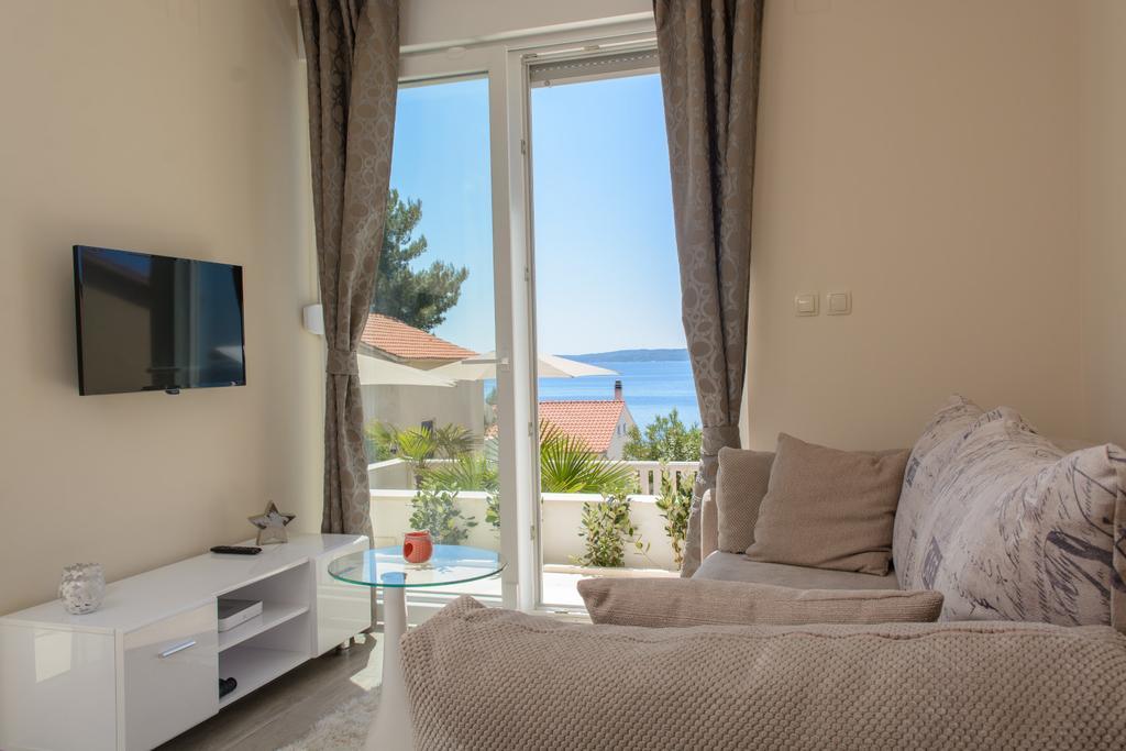 Apartments Villa Atlantis 特罗吉尔 外观 照片